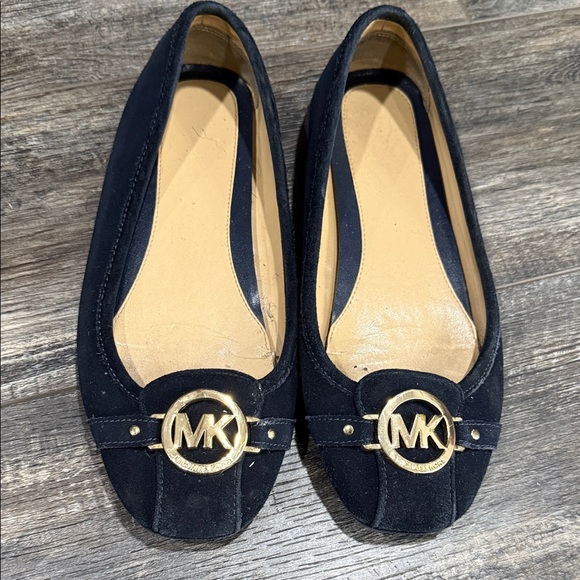 Michael Kors Black Flats with Gold Logo - Picture 1 of 7